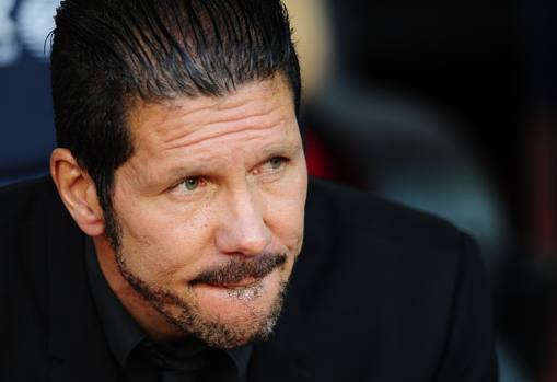 La tensione nel volto di Diego Simeone. Ap